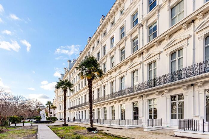 4 Bedroom Flat For Sale In Lancaster Gate, London, W2