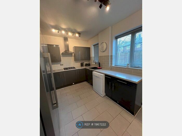 3 Bedroom Semi-Detached House To Rent In Springfield Road, St. Helens, WA10