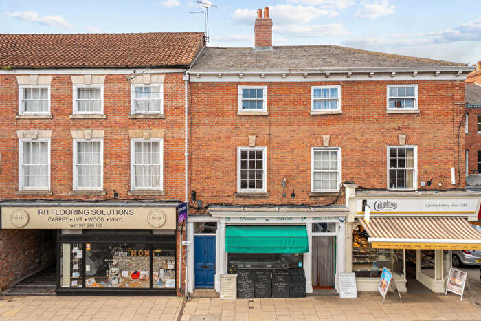 2 Bedroom Flat To Rent In Bridge Street, Tadcaster, LS24