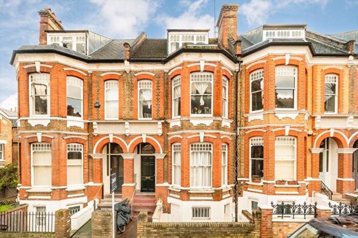 Flat To Rent In Sotheby Road, Sotheby Road, N5