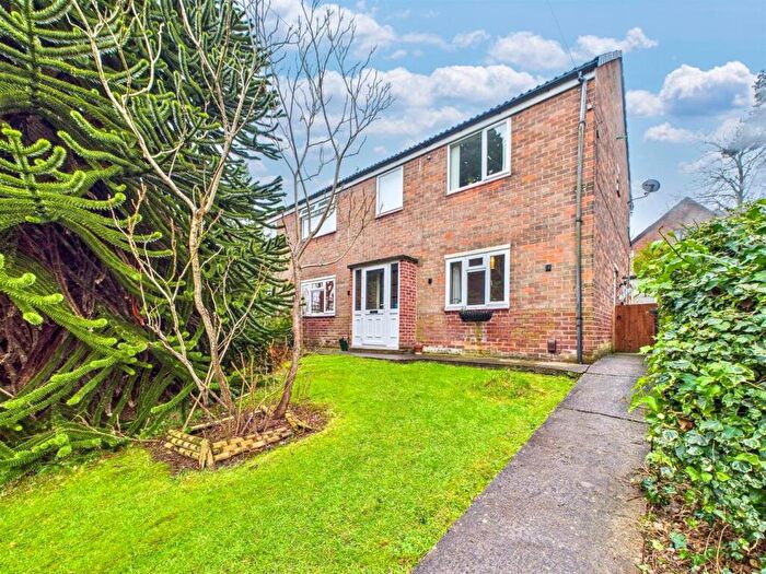 2 Bedroom Apartment To Rent In Ground Floor Flat, St. Quentin Close, Littleover, Derby, DE22