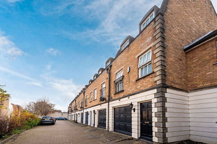 5 Bedroom Terraced House For Sale In Trundleys Road, Deptford, London, SE8