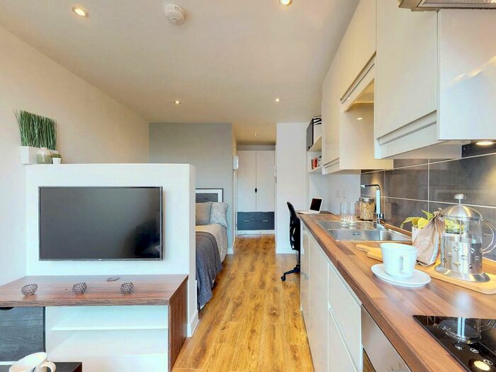 Studio To Rent In Woodhouse Square, Leeds, West Yorkshire, LS3