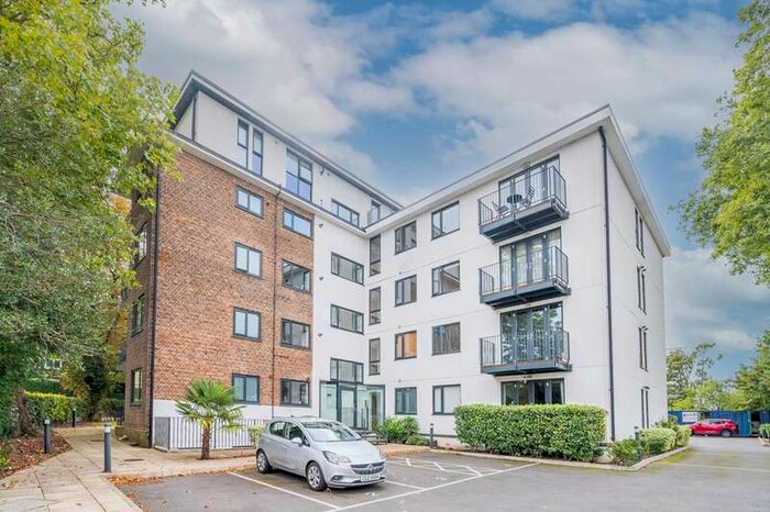 Flat To Rent In Leigham Court Road, Streatham Hill, SW16