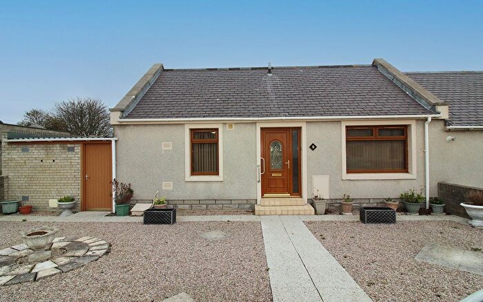 1 Bedroom Bungalow For Sale In Sea Street, Cullen, AB56