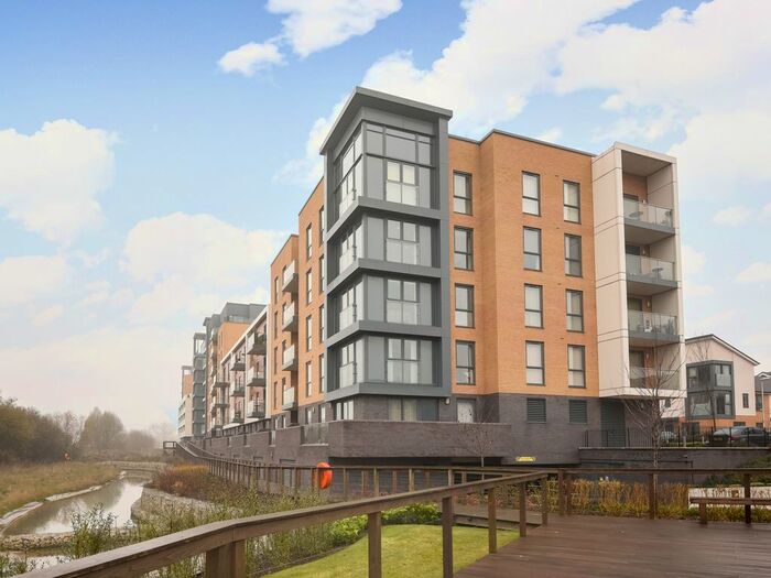 1 Bedroom Flat To Rent In Cygnet House, Drake Way, Reading, RG2