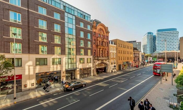 2 Bedroom Flat To Rent In Walpole House, Westminster Brideg Road, Southwark, Westminster, Lamberth North, Waterloo, Elephant &amp; Castle, London, SE1