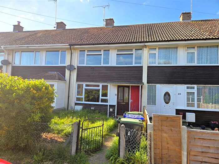 3 Bedroom Terraced House For Sale In Ridgemead, Calne, SN11