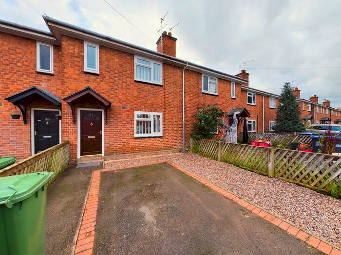 3 Bedroom Terraced House To Rent In Windmill Road, Leamington Spa, Warwickshire, CV31