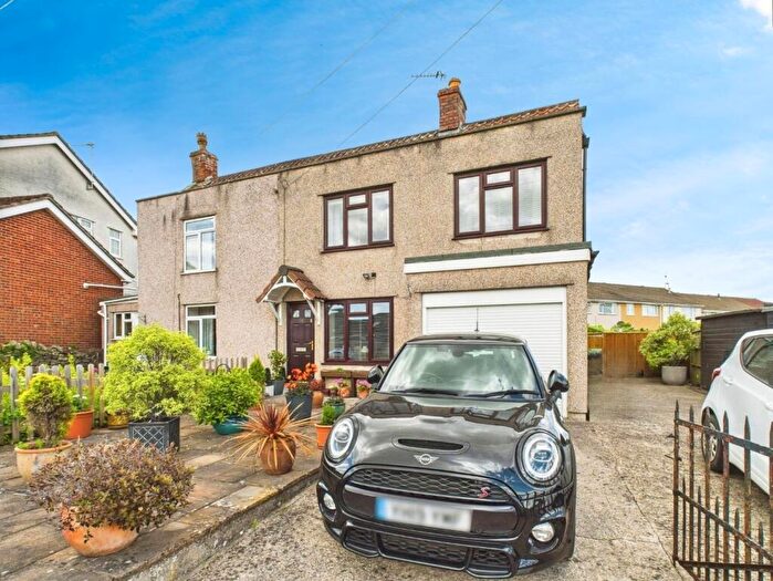 3 Bedroom House To Rent In Lower Cock Road, Kingswood, Bristol, BS15