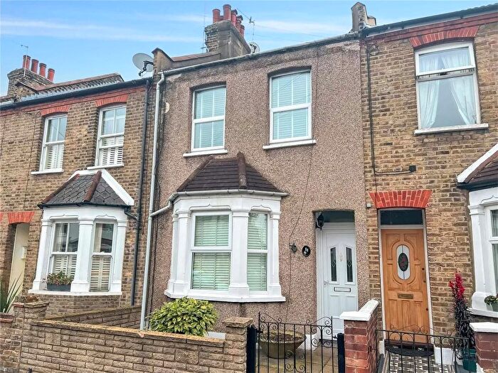 3 Bedroom Terraced House For Sale In Kirkham Street, London, SE18