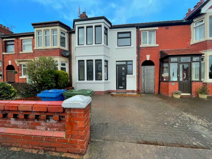 3 Bedroom Terraced House To Rent In Lonsdale Avenue, Fleetwood, Lancashire, FY7
