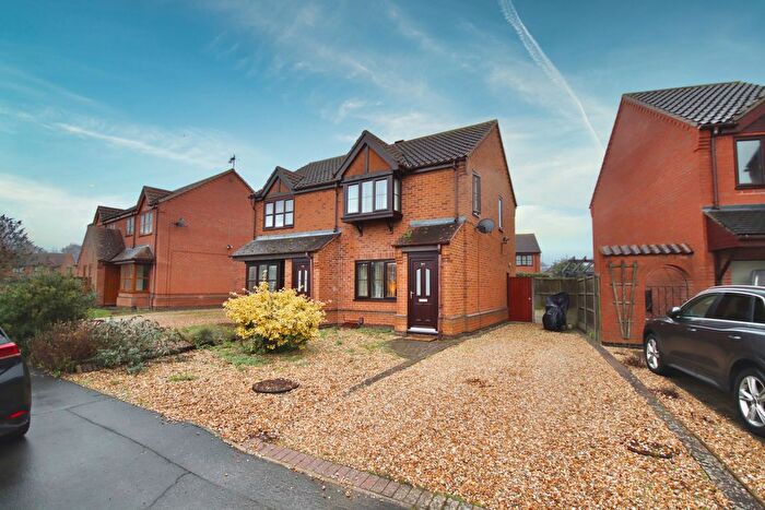 2 Bedroom Semi-Detached House For Sale In Poachers Brook, Skellingthorpe, LN6
