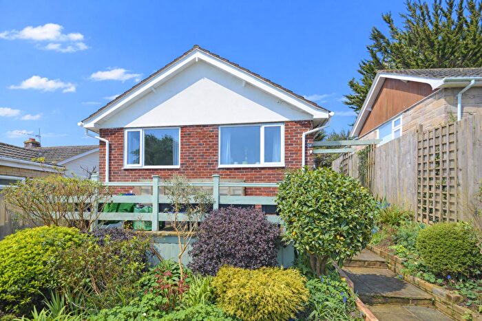 2 Bedroom Detached Bungalow For Sale In Fantastic Countryside Views * Wroxall, PO38