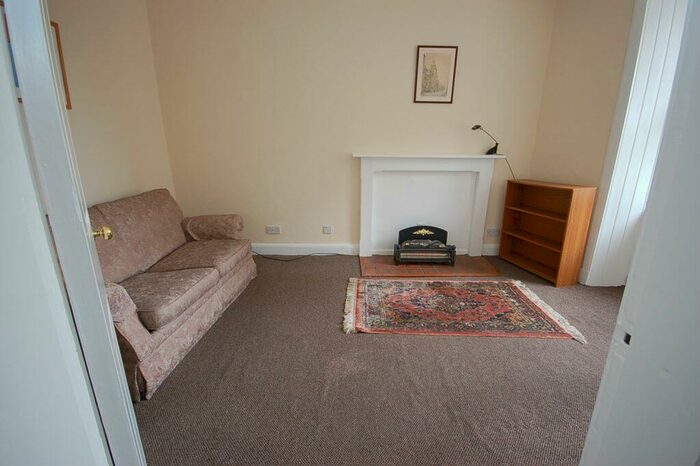 1 Bedroom Flat To Rent In L &# West Crosscauseway, Edinburgh, EH8