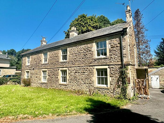 2 Bedroom Apartment To Rent In Cross Keys, Corsham, SN13