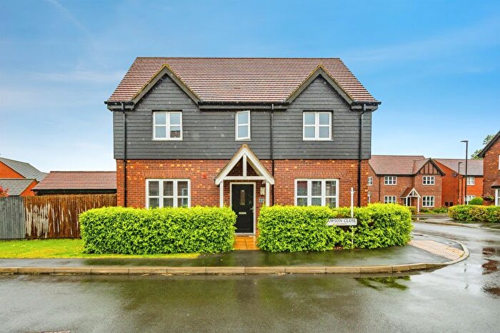 4 Bedroom Detached House For Sale In Rawson Close, Mickleover, Derby, DE3