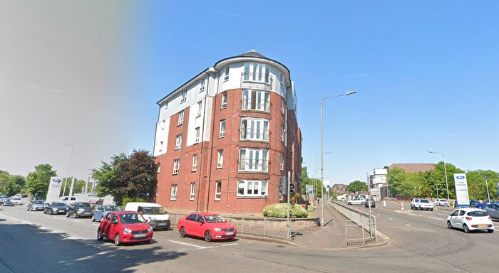 2 Bedroom Flat To Rent In Cumbernauld Road, Glasgow, G33
