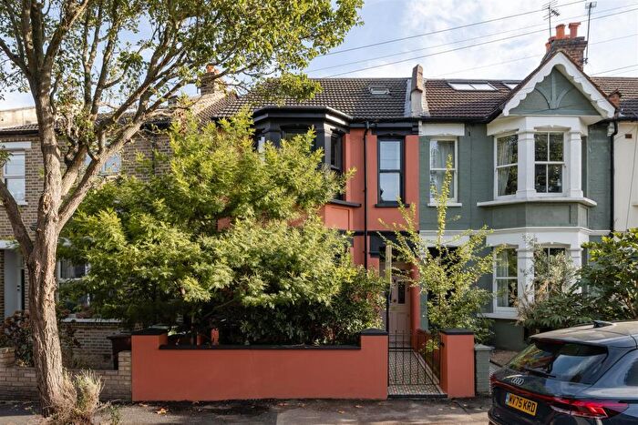 4 Bedroom House For Sale In Havant Road, Walthamstow, E17
