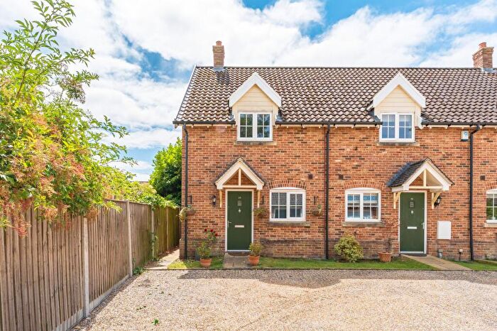 2 Bedroom End Of Terrace House For Sale In Bell Meadow, Hingham, NR9