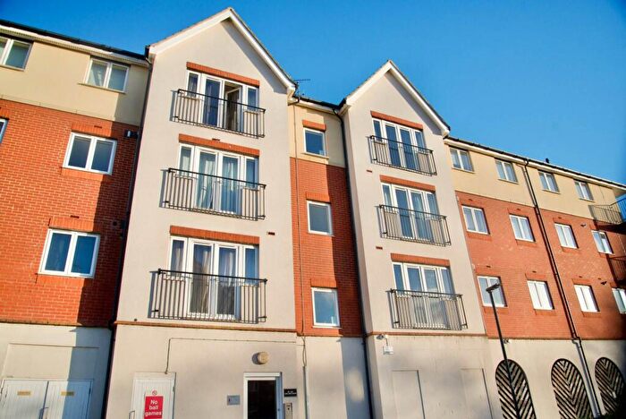 2 Bedroom Apartment To Rent In Pettacre Close, Thamesmead West, SE28