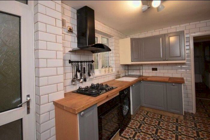 4 Bedroom House To Rent In Balaclava, Street, St Thomas, SA1