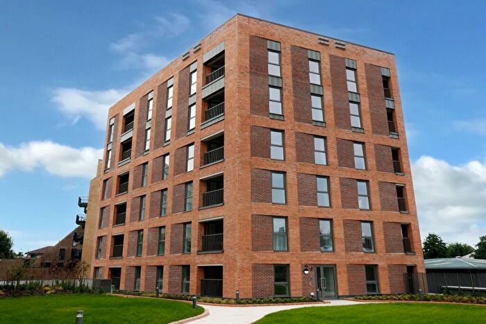 2 Bedroom Apartment For Sale In Lyon Close, Hove, Brighton, BN3