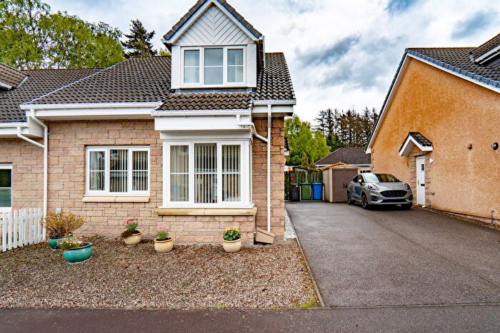 3 Bedroom Semi-Detached House For Sale In Rowan Grove, Inverness, IV2