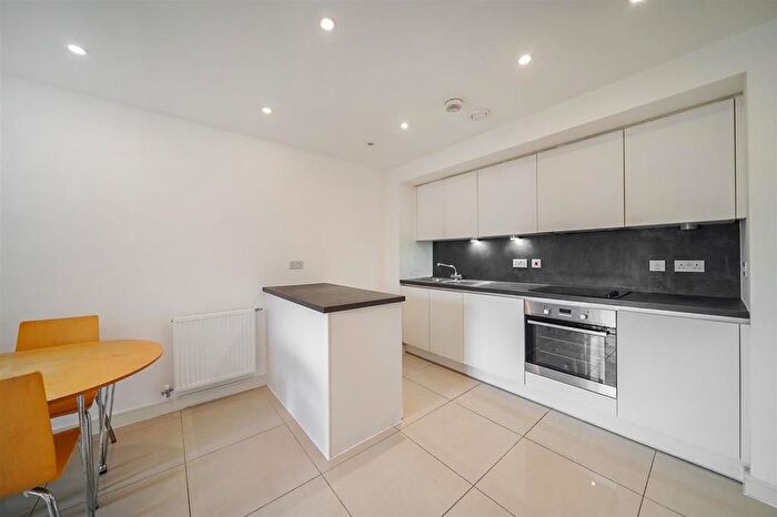 2 Bedroom Flat To Rent In Shearwater Drive, London, NW9