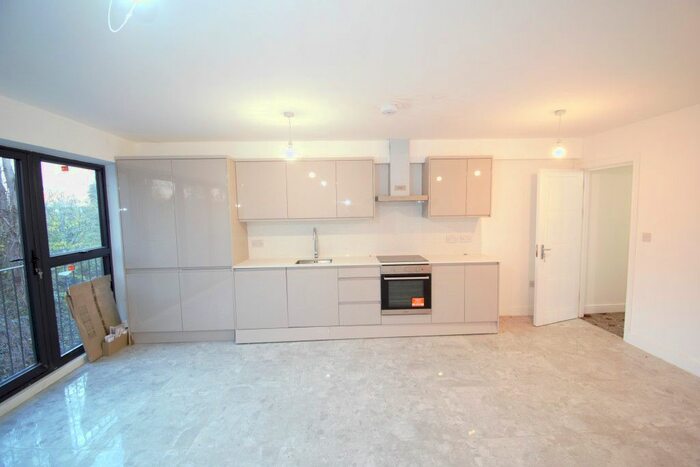 1 Bedroom Flat To Rent In Upper Richmond Road, London, SW15