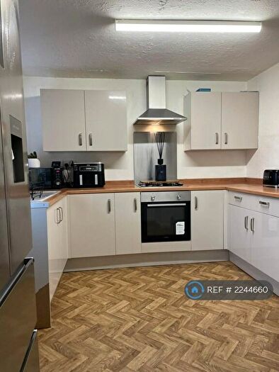 3 Bedroom Terraced House To Rent In Naburn Walk, Leeds, LS14