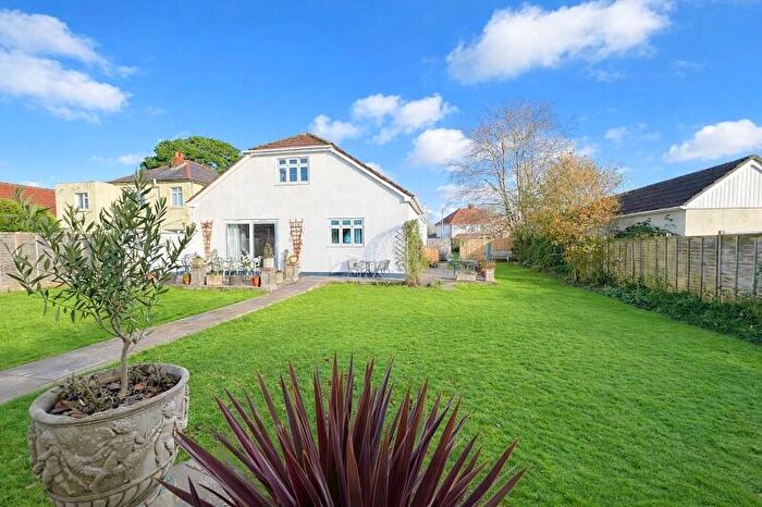 4 Bedroom Detached House For Sale In New Road, Bournemouth, Dorset., BH10