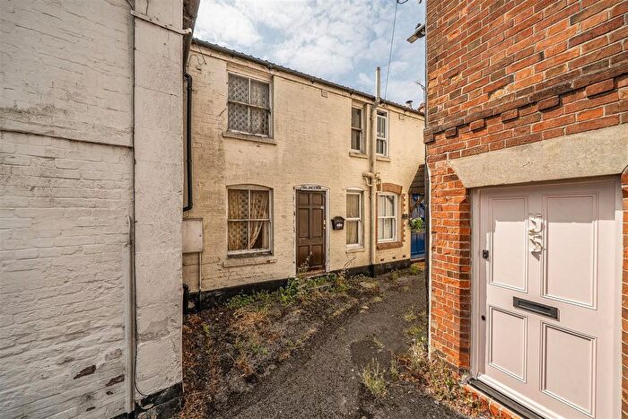 1 Bedroom Terraced House For Sale In Southbroom Road, Devizes, SN10