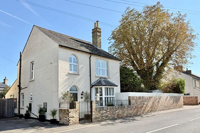4 Bedroom Detached House For Sale In London Road, Godmanchester, PE29
