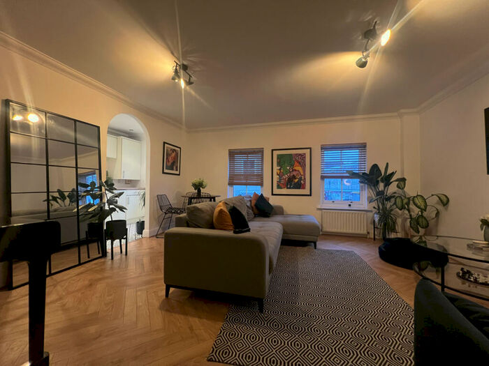 2 Bedroom Apartment To Rent In Bow Common Lane, London, E3