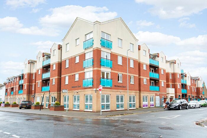 1 Bedroom Flat For Sale In Richmond Street, Herne Bay, Kent, CT6