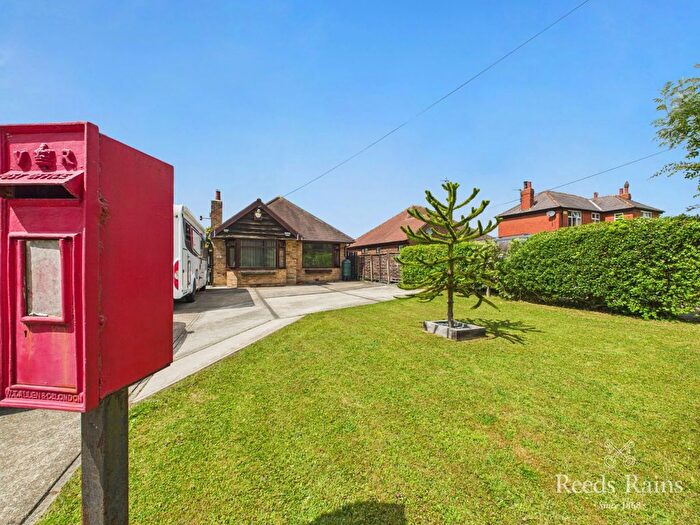 3 Bedroom Bungalow For Sale In Ganstead Lane, Ganstead, Bilton, Hull, HU11