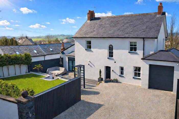 5 Bedroom Detached House For Sale In Rumsam Road, Barnstaple, Devon, EX32