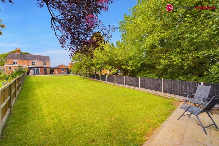 3 Bedroom Semi-Detached House For Sale In Hollow Road, Ramsey Forty Foot, Huntingdon, Cambridgeshire, PE26