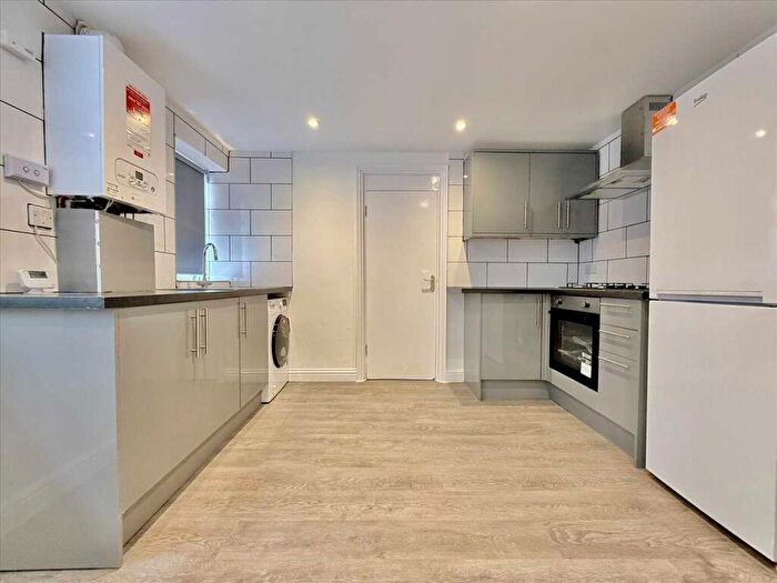 1 Bedroom Apartment To Rent In Ground Floor Flat, Ashford Road, PL4