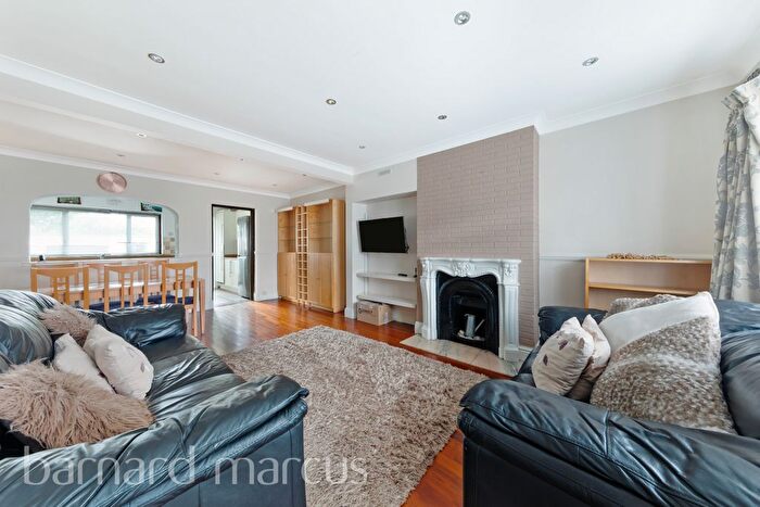 2 Bedroom Terraced House To Rent In Marden Road, Croydon, CR0