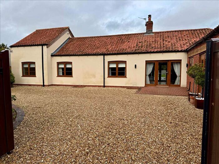 4 Bedroom Detached Bungalow For Sale In White Cottage, High Street, North Thoresby, Grimsby, DN36