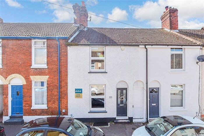 2 Bedroom Terraced House For Sale In St. John's Road, Faversham, Kent, ME13
