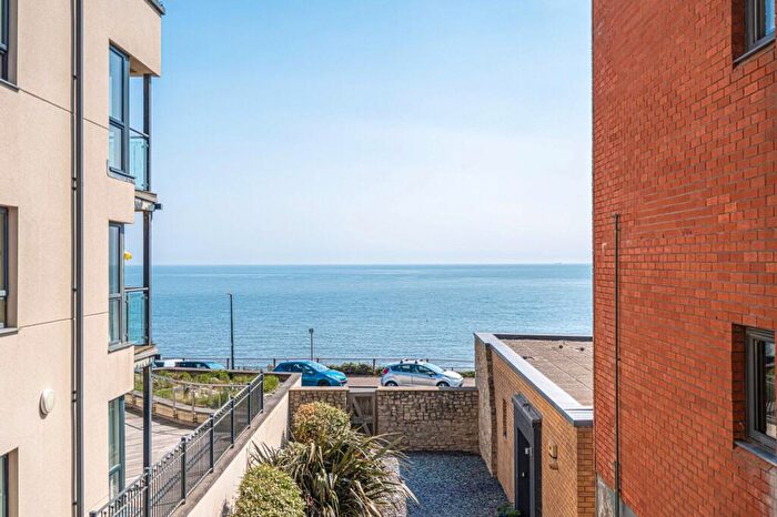 2 Bedroom Apartment For Sale In St. Catherines Road, Bournemouth, BH6
