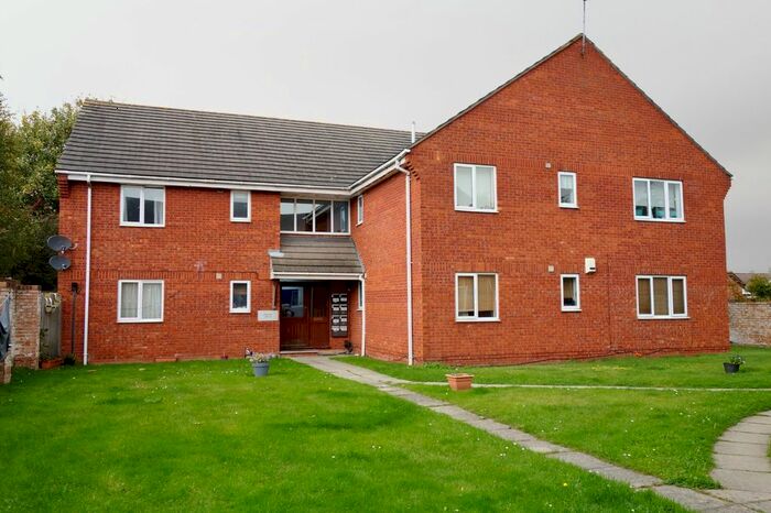 1 Bedroom Flat To Rent In Lundy Court, Cippenham, Slough, Berks, SL1