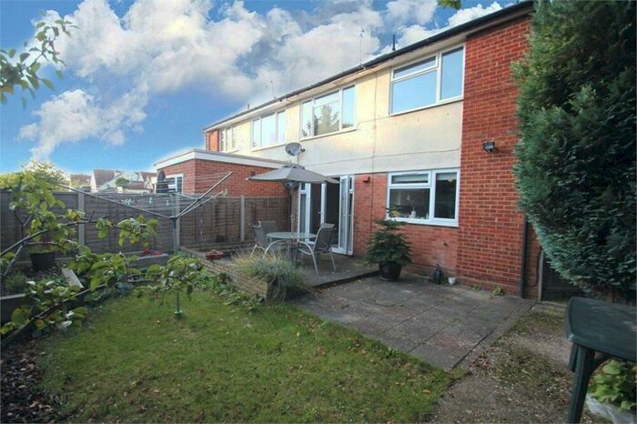 2 Bedroom Flat To Rent In Masons Road, Cippenham, SL1