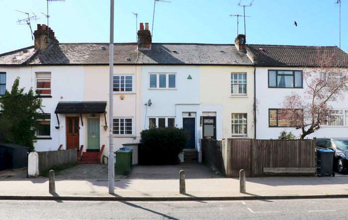 2 Bedroom Terraced House To Rent In Park Road, Kingston Upon Thames, Surrey, KT2