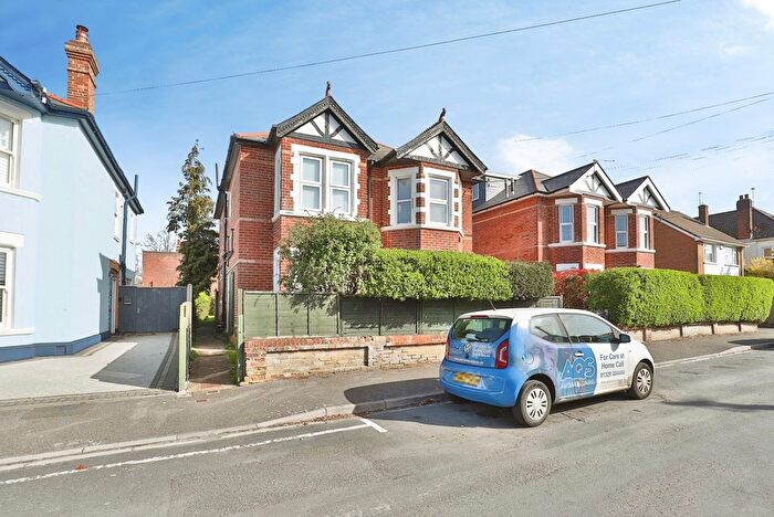 1 Bedroom Flat For Sale In Richmond Wood Road, Bournemouth, Dorset, BH8