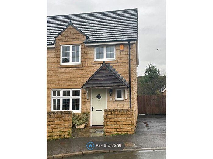 3 Bedroom End Of Terrace House To Rent In Hawthorne Road, Steeton, Keighley, BD20