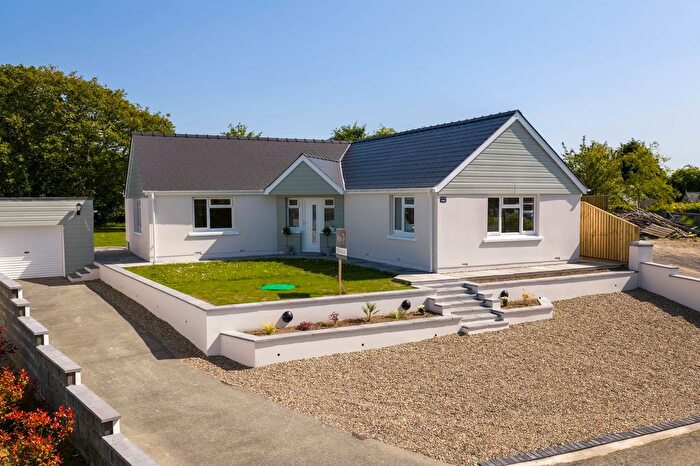 3 Bedroom Detached Bungalow For Sale In New Road, Hook, Haverfordwest, SA62